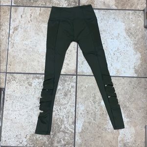 💚Victoria Secret X Victoria Sport Mesh Leggings💚